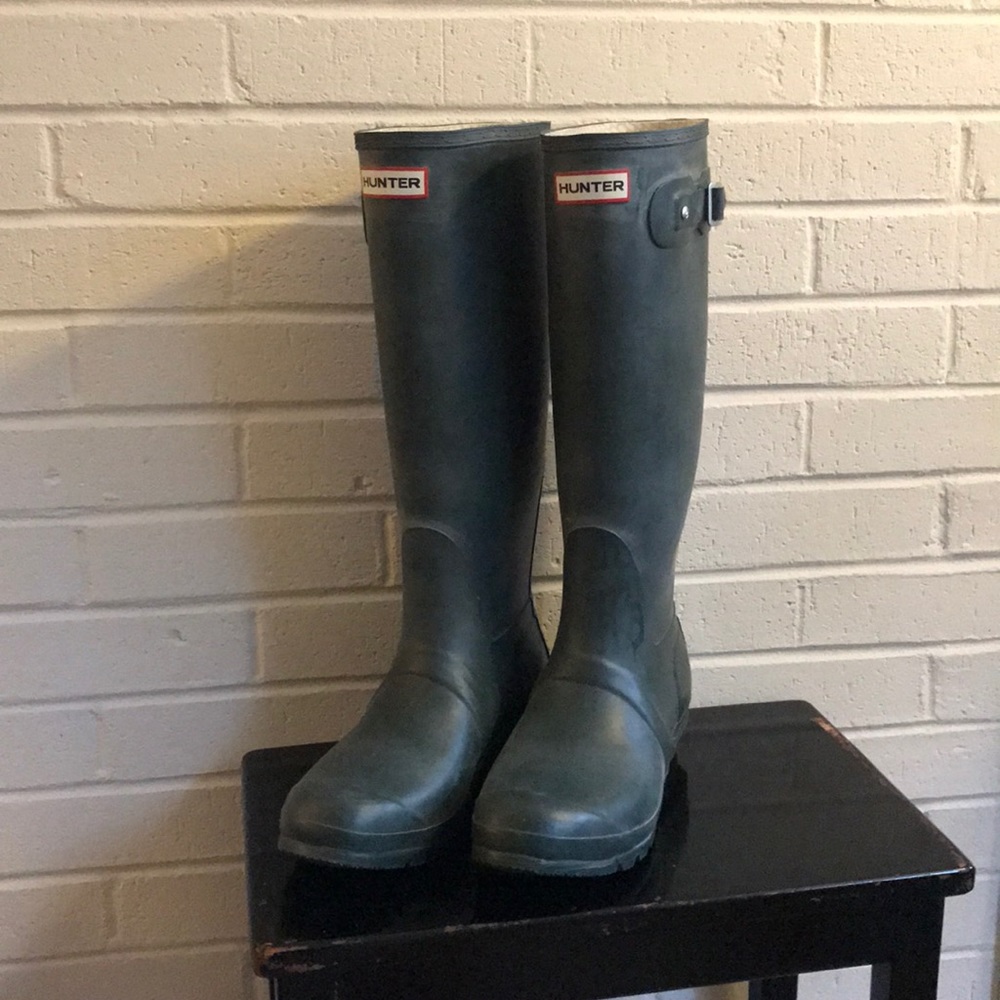 NWOT Hunter boots matte green